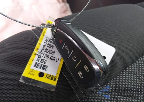 2022 Chevrolet Blazer Fwd 2Lt from USA, damaged, VIN 3GNKBCR43NS129951